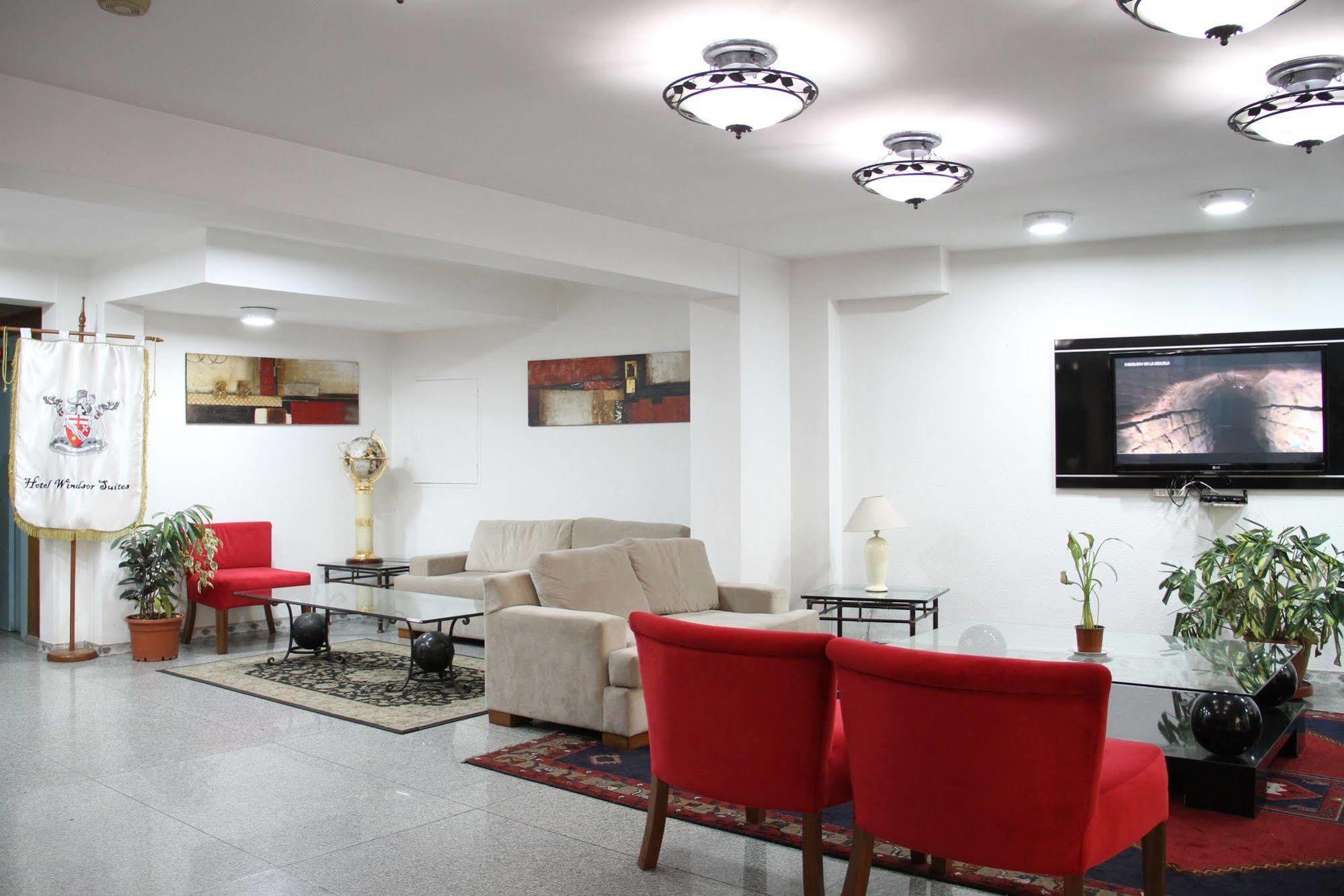 Windsor Suites Hotel Santiago Exterior photo